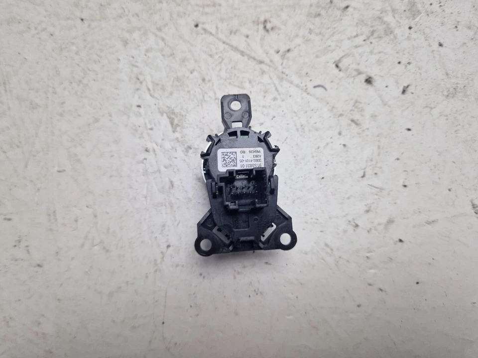 BMW 5 SERIES ENGINE START STOP IGNITION SWITCH 9153831 F10 2010 - 2016 - Image 4 of 4