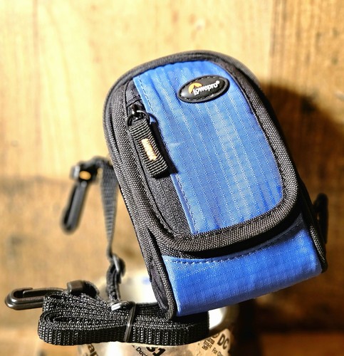 2 Lowepro Ridge 30 Blue Digital Camera Small Bag Case Unused Belt Loop And Strap - Picture 2 of 8