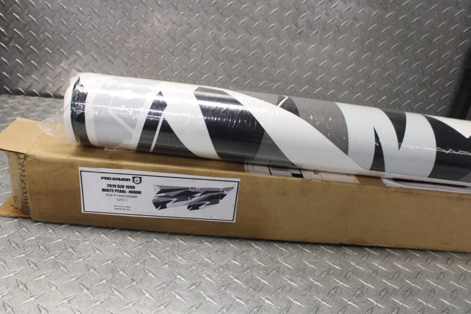 Polaris RZR XP 4 1000 / Turbo Pro Armor Stealth Door Gráfico Blanco Perla y Paseo Foto 4 de 4