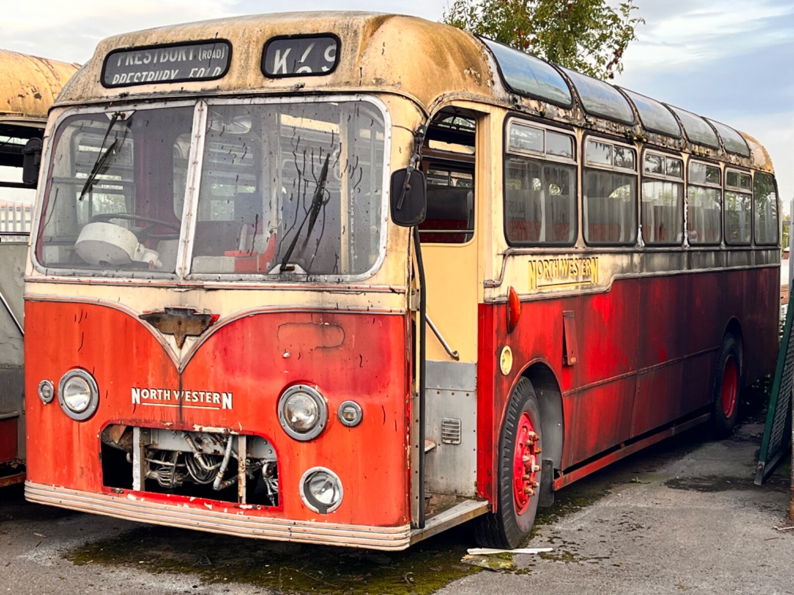 2 x 1961 Leyland AEC Reliance 470 Vintage Bus / Coach Rare Alexander Body - Picture 1 of 22