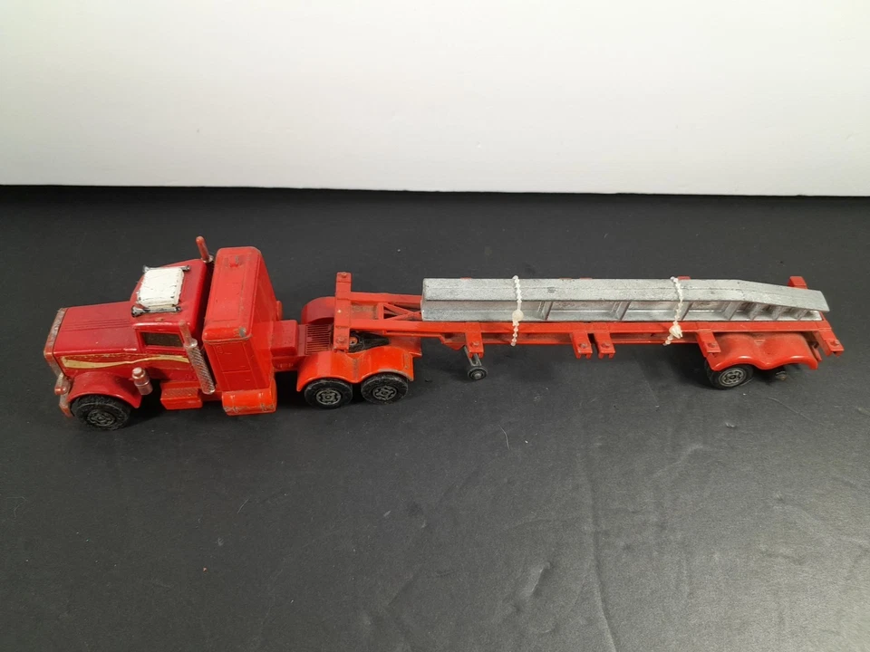 Lote de 7 Matchbox Super Kings de colección Ford Texaco, Team Honda, Peterbilt Police Foto 3 de 4