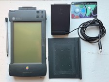 Apple Newton MessagePad 2100 vintage con stilo e adattatore di alimentazione 1997 TESTATO LEGGI