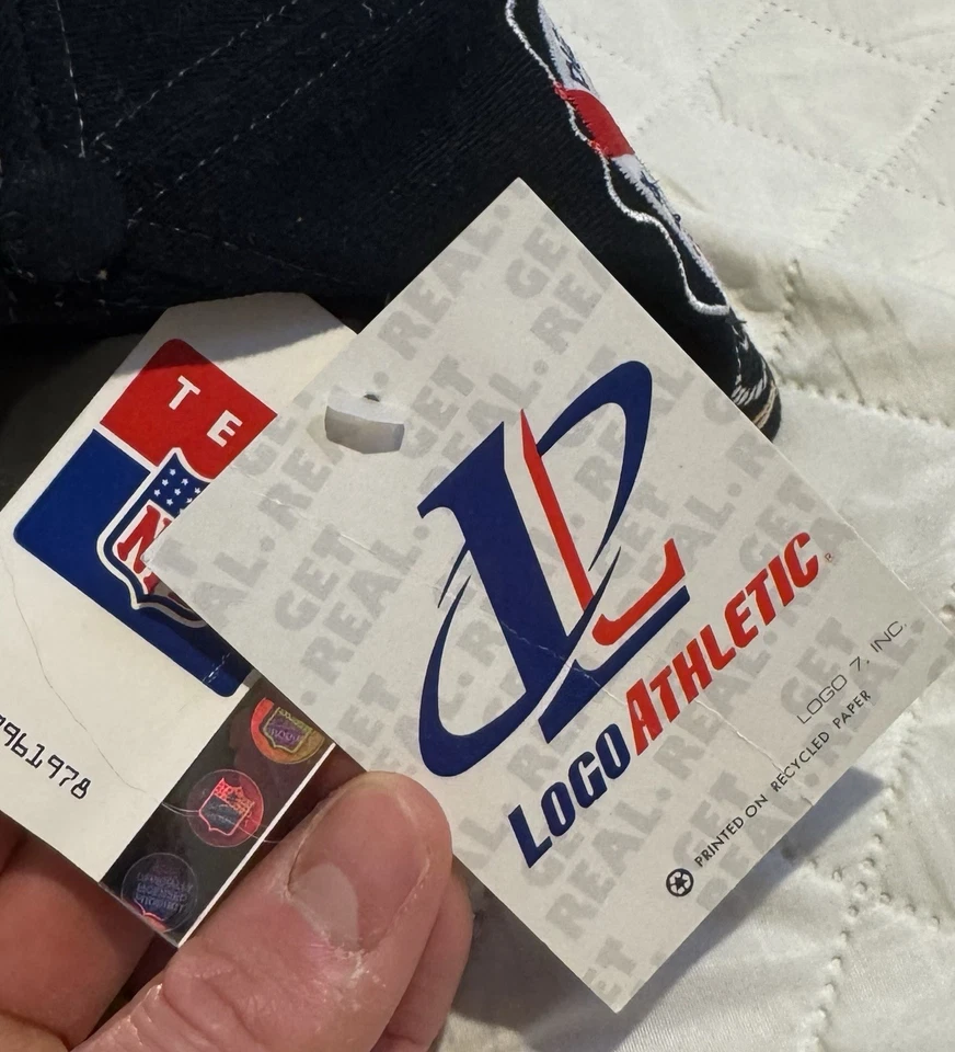 Sombrero de los Campeones XXXII del Super Bowl de los Denver Broncos atlético con logotipo vintage nuevo con etiquetas | Gorra 1998 Foto 2 de 4