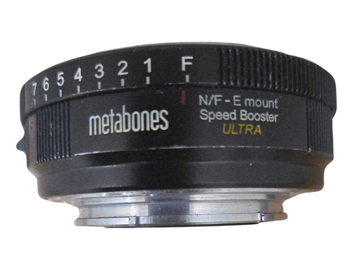 Metabones ULTRA Speed Booster Ultra 0.71x Adapter for Canon Lens