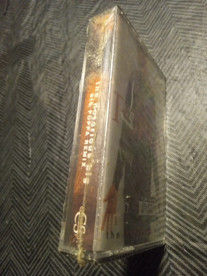 The Notorious B.I.G. Big Poppa 2001 Bad boy Remix Maxi Single Cassette NEW!!!!!! - Image 3 of 4