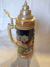 Drei Reliefkrüge sehr alt mit Zinndeckel