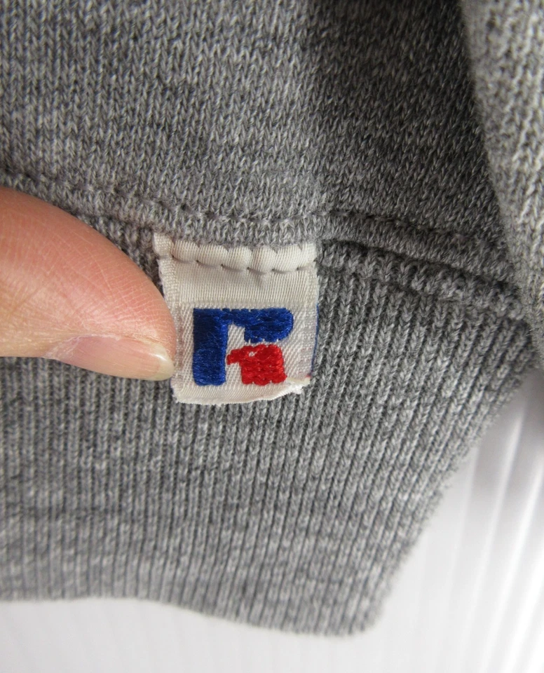 Sudadera Atlética Russell DE COLECCIÓN Hombres Gris Medio Años 80 En Blanco EE. UU. Cuello Redondo Tejida* Foto 4 de 4