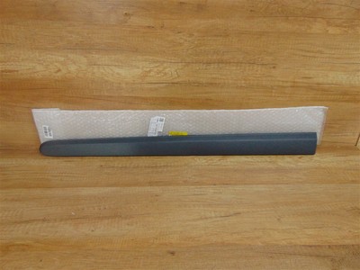 Front Left Door Exterior Trim Strip Genuine Mercedes 639 A6396900162 Color: 9B51