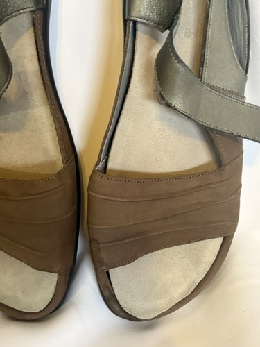 Naot 9.5/ 41 Brown & Silver Leather Comfort Sandals - Picture 9 of 10