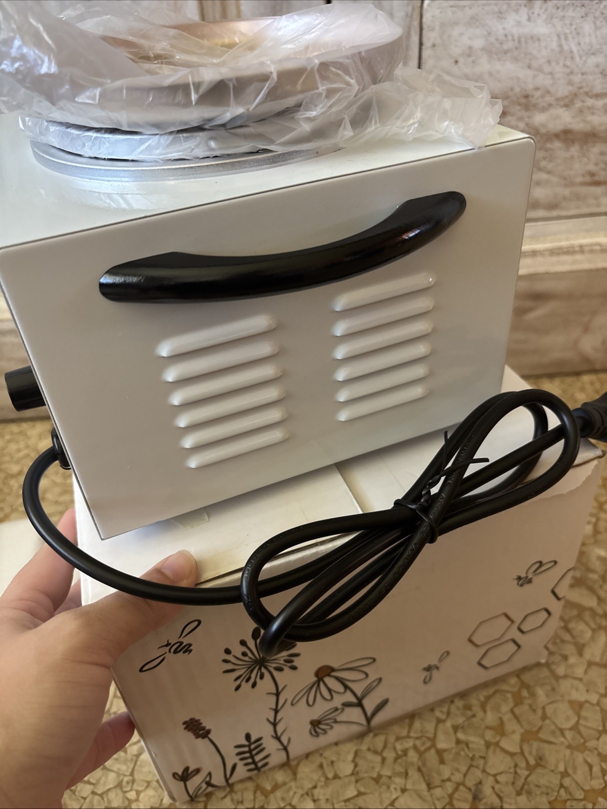 Professional Wax Warmer By Honey Comb Wax Company 