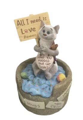 The San Francisco Music Box Angus Friends  Al I Need Is Love  Limited Edition 
