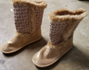 michael kors fur lined boots
