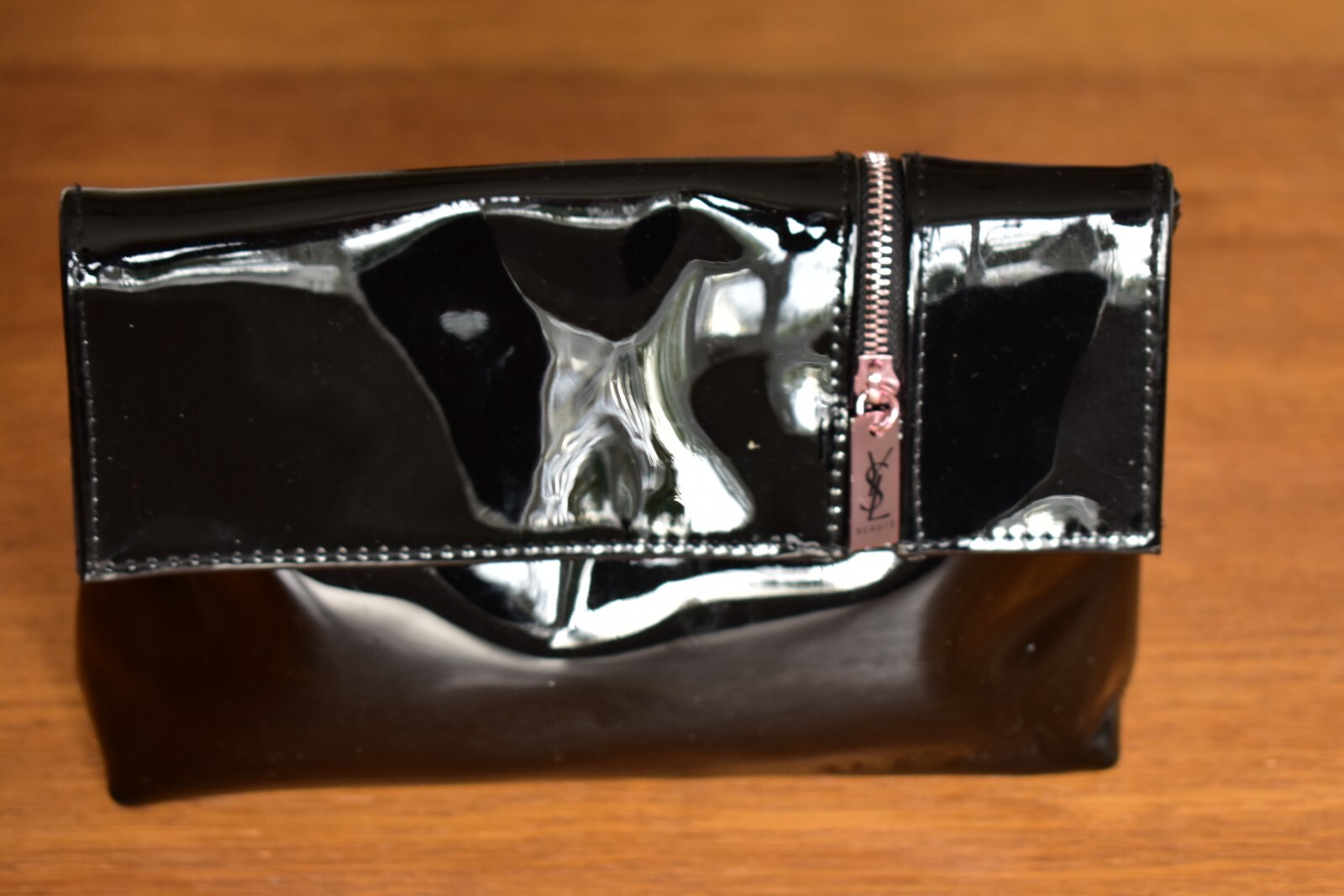 BORSA COSMETICA PER TRUCCO YVES SAINT LAURENT BEAUTE YSL NERA BREVETTATA NUOVA