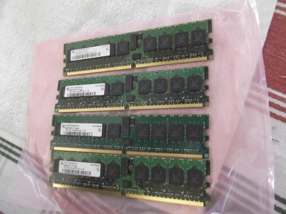 LOT OF4 HYS72T128000HR-5-A Dell Infineon 1GB DDR2 PC2-3200R-333HO TOTAL 4GB - Image 3 of 4