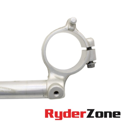 Juego de manillar Suzuki GSXR 1000 2005 2006 clip izquierda derecha par plateado recto - Imagen 12 de 15
