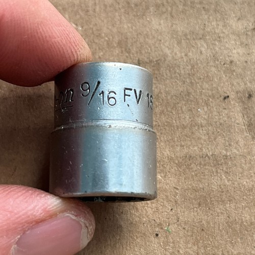 Snap on Tools FV181 9/16" SAE Flank Drive Shallow Socket 3/8" Drive 12 Point - Picture 3 of 8