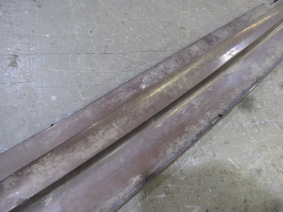 1978 Chevrolet Malibu 4 portas vagão exterior painel de válvula de enchimento traseiro - Imagem 3 de 4