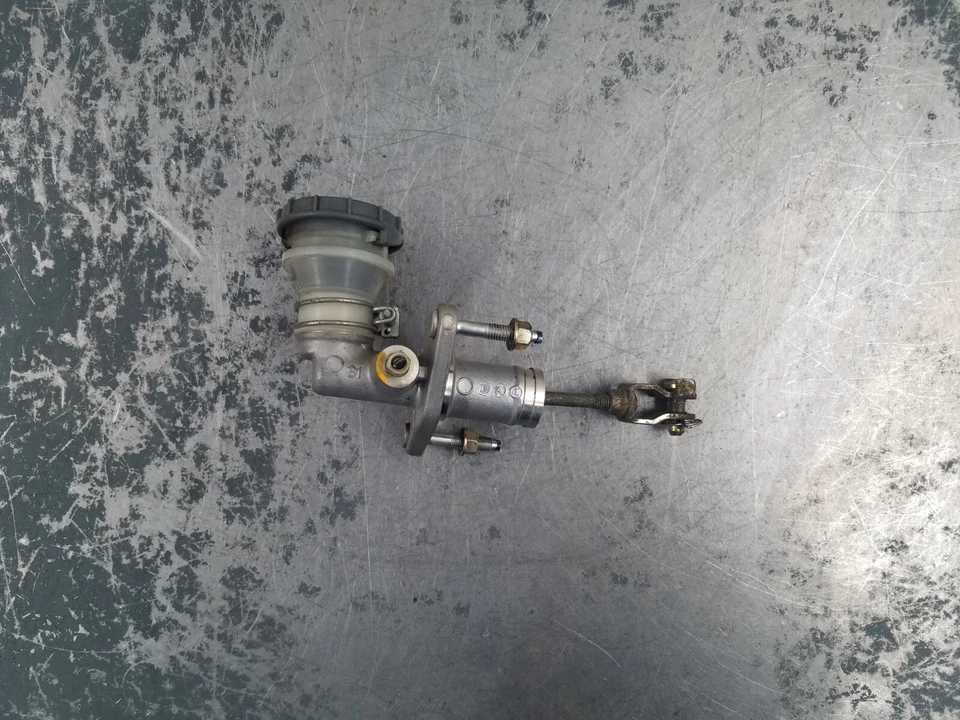 Honda S2000 AP1 2003 embrague cilindro maestro #7539 X4 Foto 4 de 4