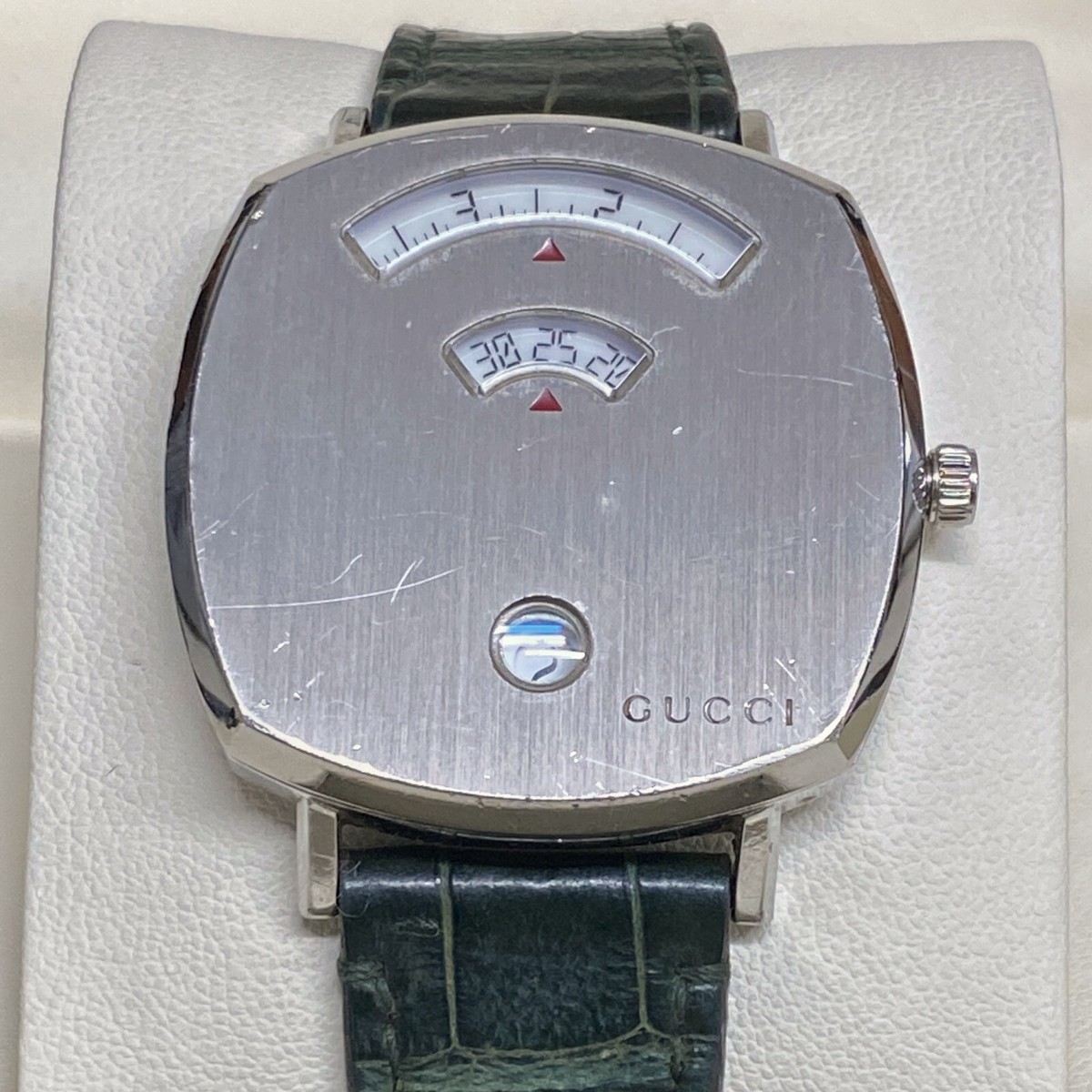Gucci Grip 157.4 Wandering Hours & Minutes 35mm Quartz Swiss Watch YA157404 Gucci Grip 157.4 Wandering Hours & Minutes 35mm Quartz Swiss Watch YA157404