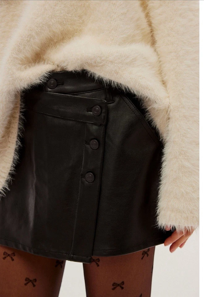 NUEVO SIN ETIQUETAS FREE PEOPLE WYNNE MINIFALDA DE CUERO VEGANO 27/4 NEGRA Foto 3 de 4