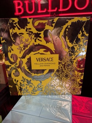 Versace Yellow Diamond Perfume Gift Set for Women