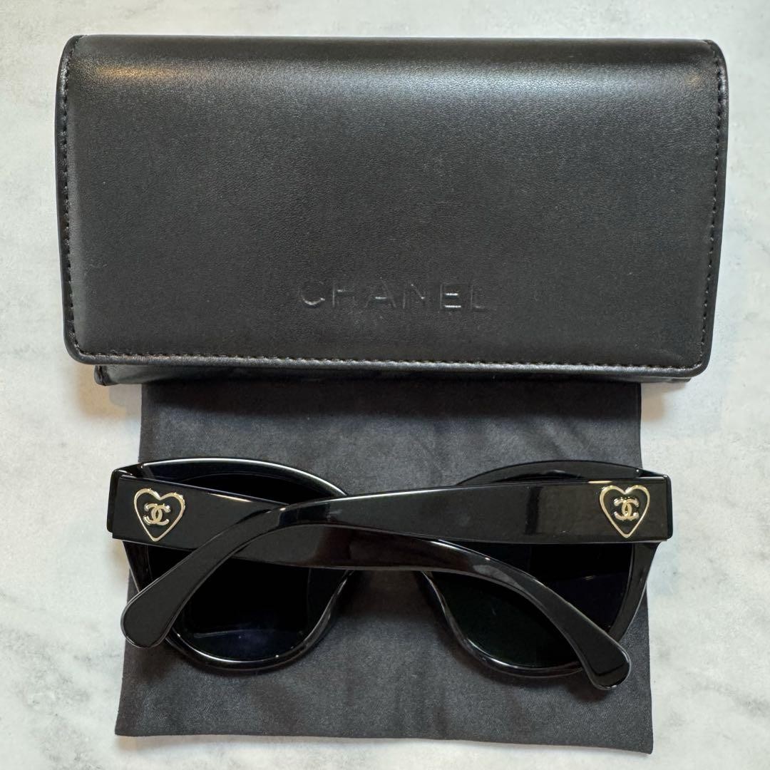 CHANEL Heart-Shaped Sunglasses Stylish Designer Eyewear