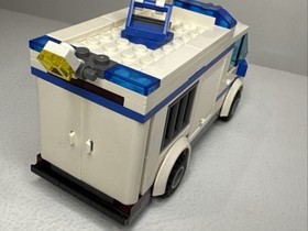 LEGO CITY: Prisoner Transport (7286) Complete - Missing Some Stickers
