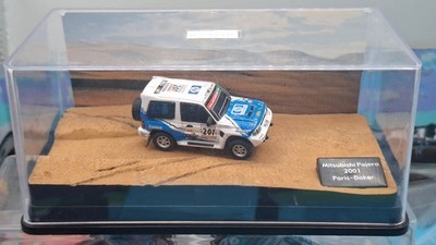 HACHETTE - MITSUBISHI PAJERO 2001 - PARIS - DAKAR - GEBRAUCHT - SCALE: 1.72 DIECAST