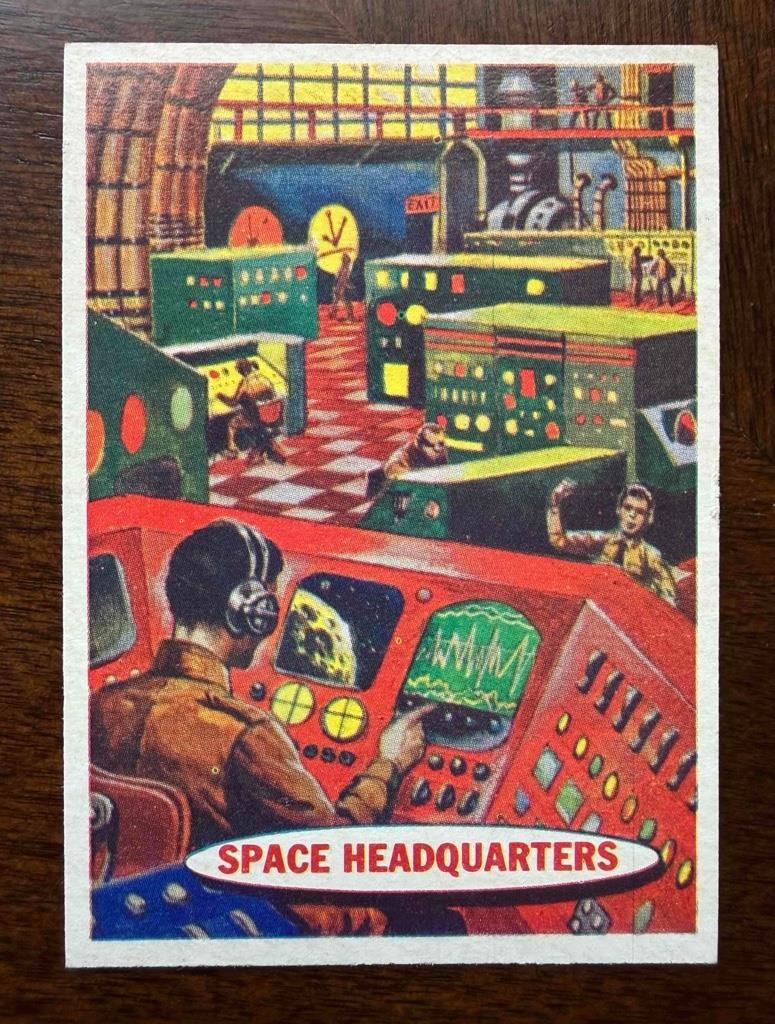 1957 TOPPS SPACE CARDS - SPACE HEADQUARTERS #10 - EX-MT+ (2997)