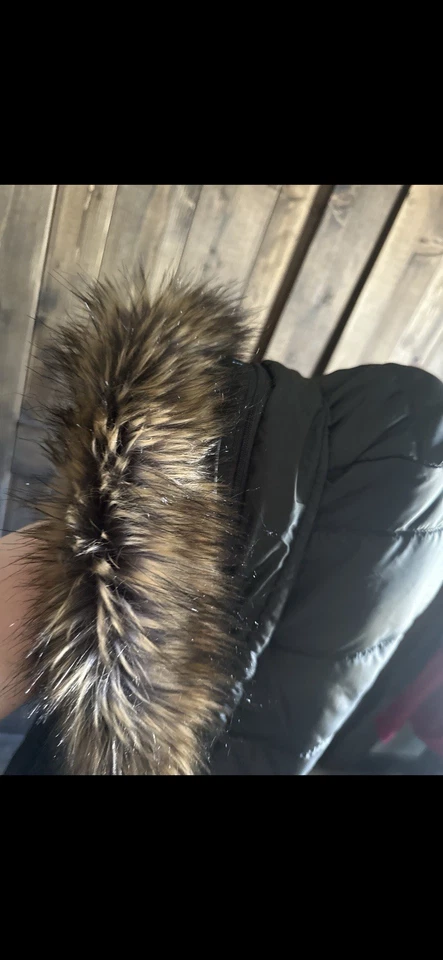 Abrigo The North Face 550 Talla L Verde Hinchado con Capucha Cremallera Piel Bolsillos Profundos/C/ Foto 2 de 4