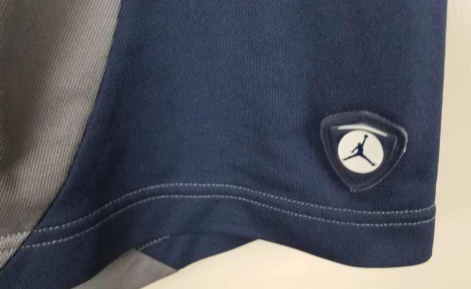 PANTALONES CORTOS DE BALONCESTO JORDAN XIV RETRO 14 GRAFITO GRIS AZUL 437319-451 (TALLA XL) Foto 3 de 4