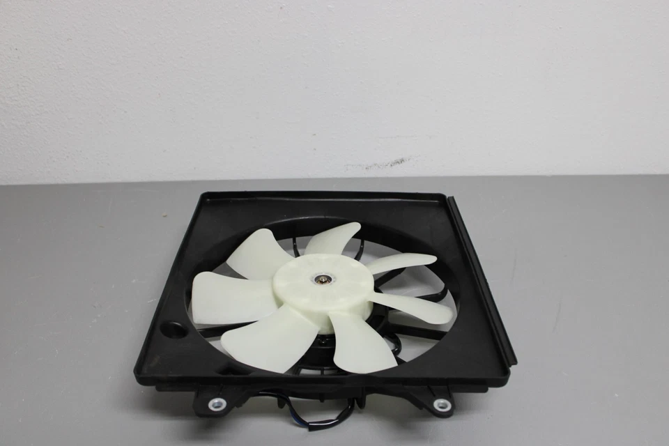 2006 2007 2008 2009 2010 2011 HONDA CIVIC HYBRID COOLING FAN Foto 3 de 4