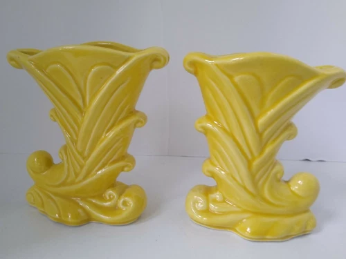 Shawnee Yellow  Small Cornucopia Vase Horn of Plenty Made USA 835 ⚡PAIR⚡