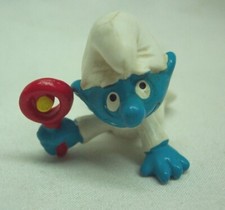 VINTAGE 1984 Schleich The Smurfs BABY SMURF White Outfit PVC FIGURE TOY
