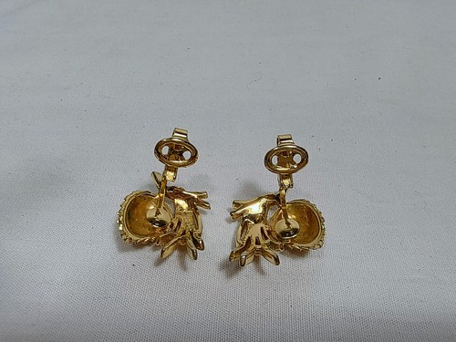 Alfred Philippe crown Trifari clip on earrings gold tone acorn - Picture 4 of 5