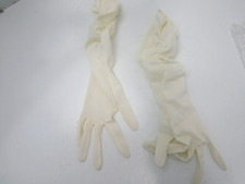 Womens Party Gloves White Size Unknown Vintage Ruching On Sides Nylon