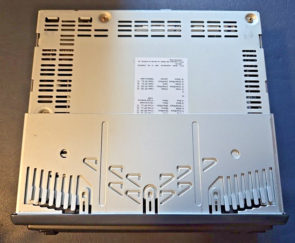 New Open Box Alpine CDM7833 CD Player in Dash Car Stereo Radio Detatch