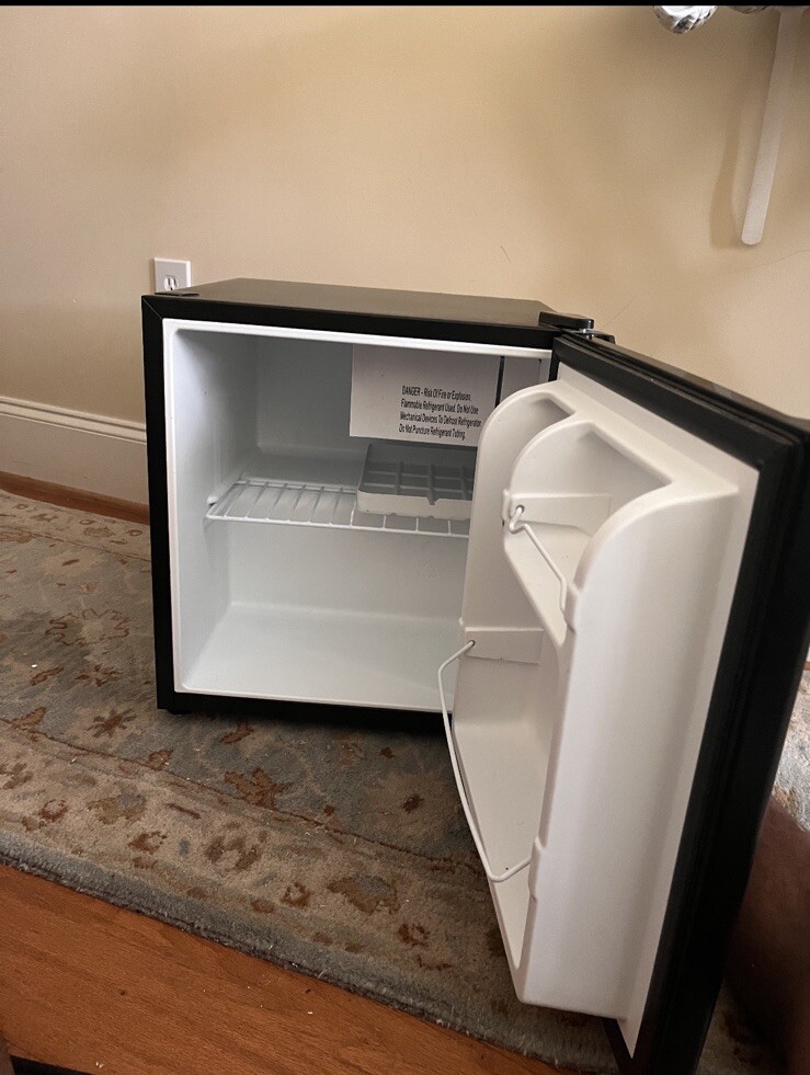 Sunbeam Mini  Black Fridge With Freezer