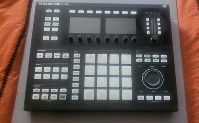 Native Instruments Maschine Studio Black Box Music Production Tool