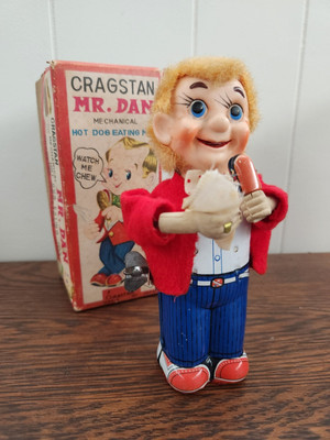 Mr Dan - The Hotdog Eating Man