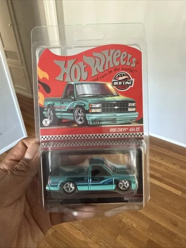 Hot Wheels Red Line Club 1990 Chevy 454 SS 1:64 Diecast Pickup Truck - HNL20