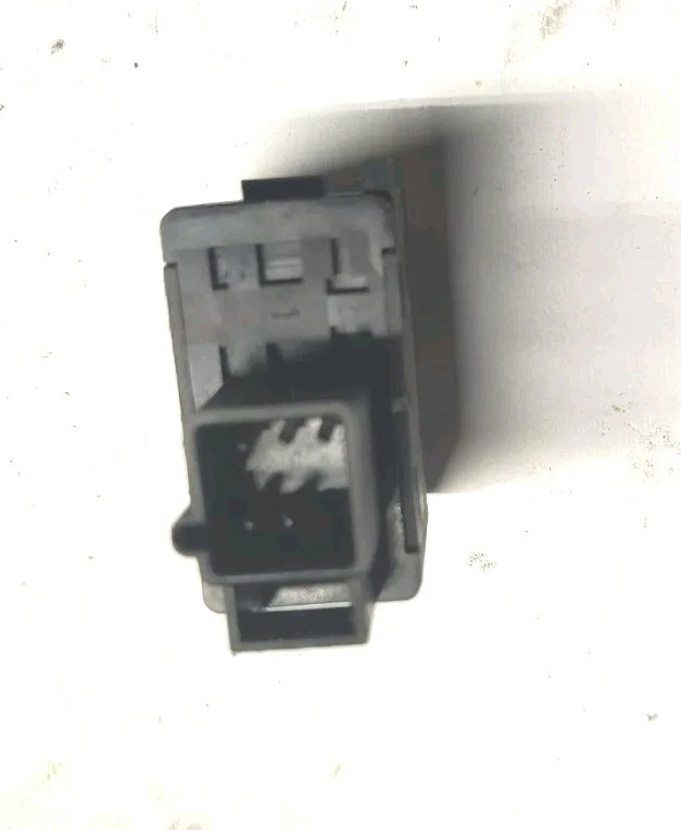 93-96 CHEVY CAMARO Z28 SS USADO LUZ ANTINIEBLA LUZ DE FUNCIONAMIENTO INTERRUPTOR BASCULANTE 10195574 Foto 3 de 3