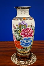 14" THIN WALL CHINESE JINGDEZHEN PORCELAIN VASE PEONIES W/ EBONY HARD WOOD STAND