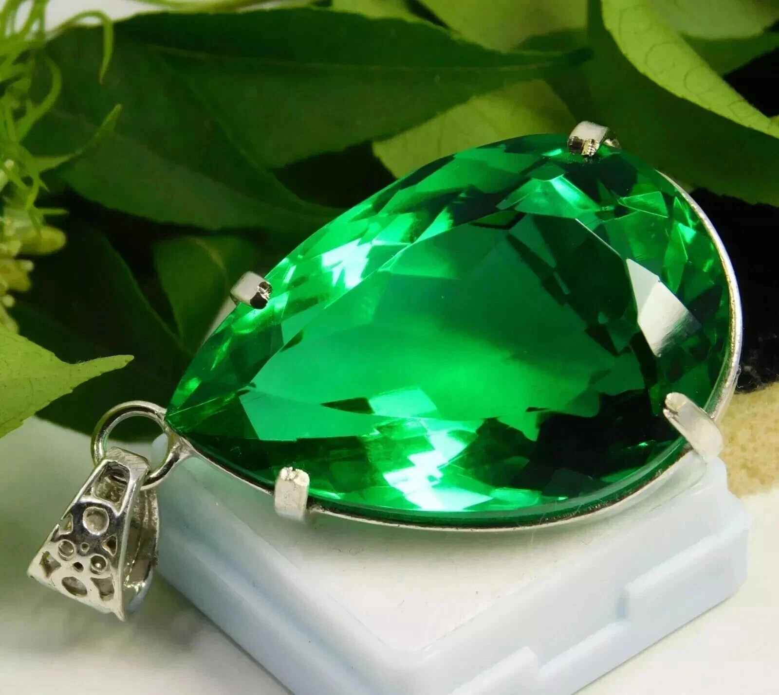 AA Certified Natural Green Topaz Pendant 95.92ct Pear Cut Gemstone Jewelry