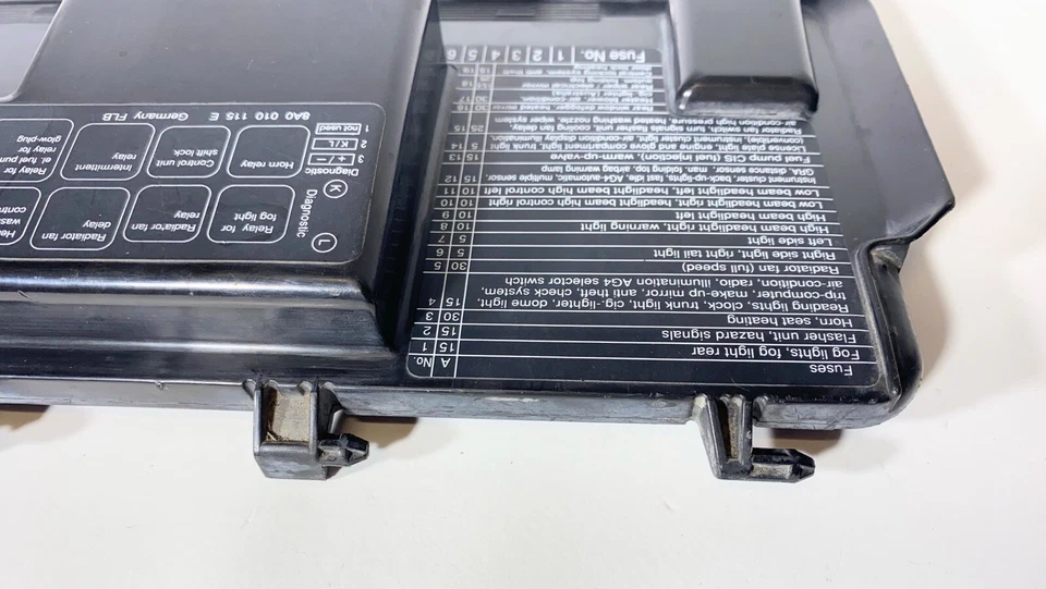 Cubierta de caja de fusibles genuina 8A0 010 115 E 88-98 Audi 80 90 2.8 v6 Cabriolet Foto 4 de 4