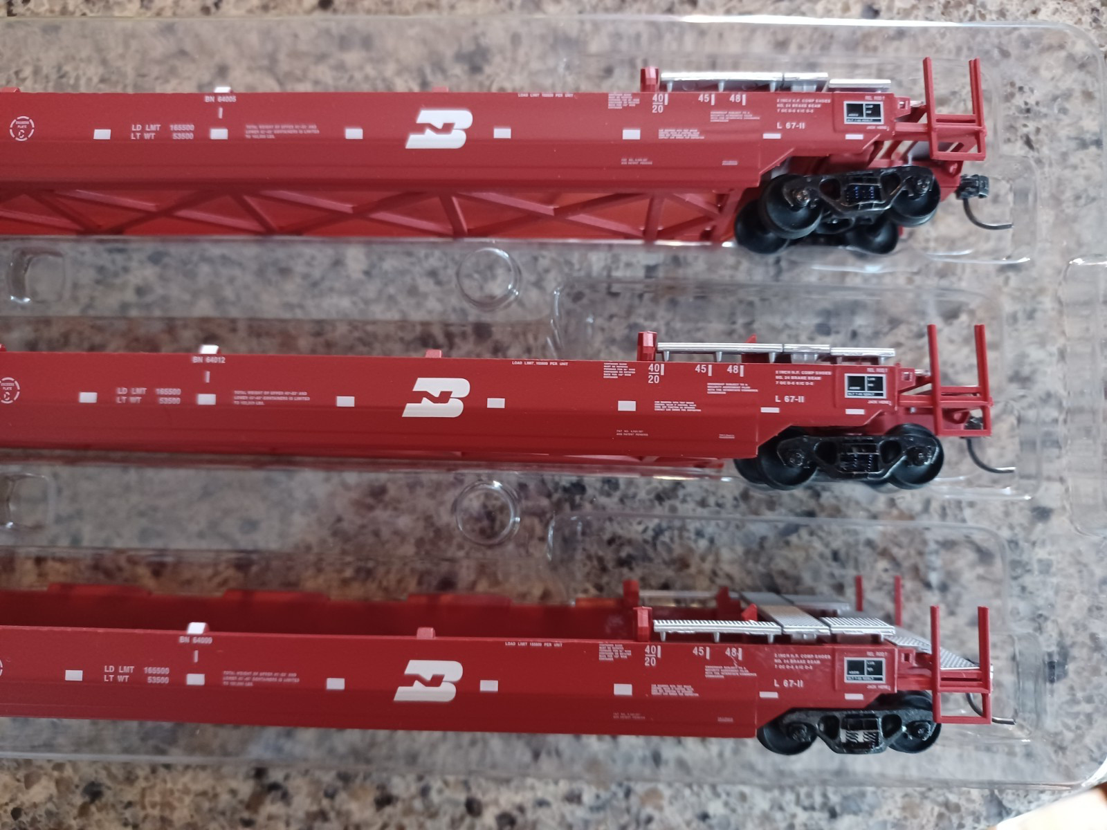 A-LINE-INTERMODAL-HUSKY STACK CONTAINER CAR- BN 3 UNIT SET -ITEM #47207-04