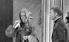 60131-43 Ozzie Nelson, Diana Ewing 1969 TV Love American Style 60131-043