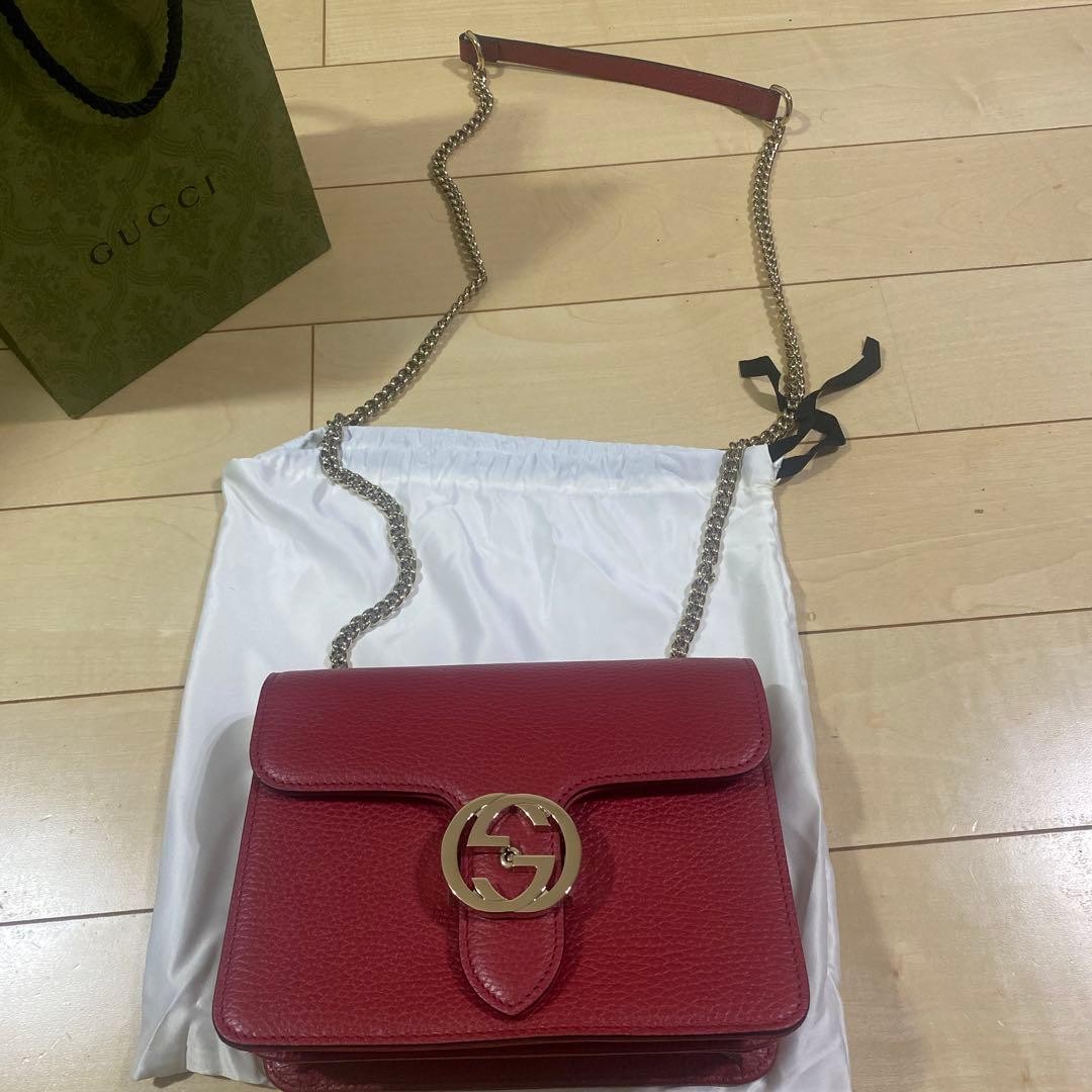 GUCCI Interlocking G Chain Shoulder Bag Red — image 8