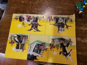 LEGO Forestmen 6066 Camouflaged Outpost Complete with Instructions