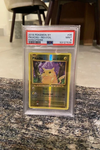 2016 Pokemon XY Evolutions Pikachu Reverse Foil #35 PSA 9